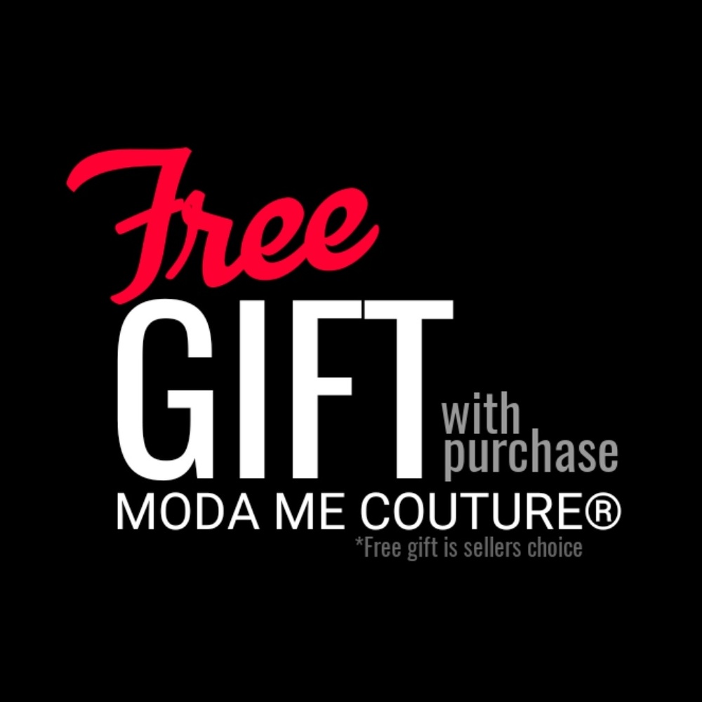 DRESSES - Picture 2 of 3